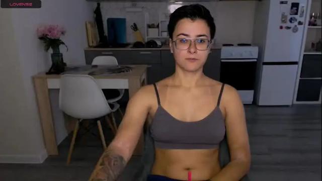 Image 11 of chloe_x_ Stream on Chaturbate on 3 months ago