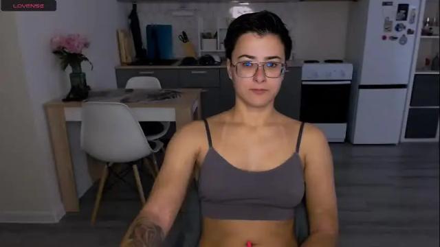 Image 4 of chloe_x_ Stream on Chaturbate on 3 months ago