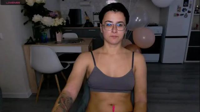 Image 11 of chloe_x_ Stream on Chaturbate on 3 months ago