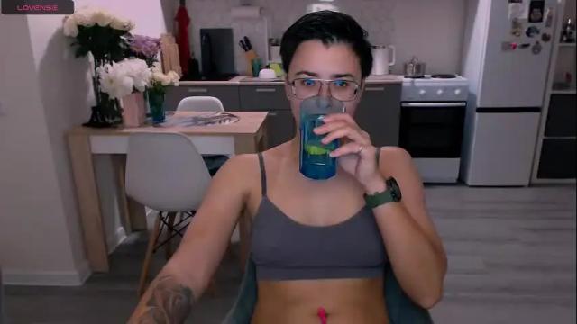 Image 7 of chloe_x_ Stream on Chaturbate on 3 months ago