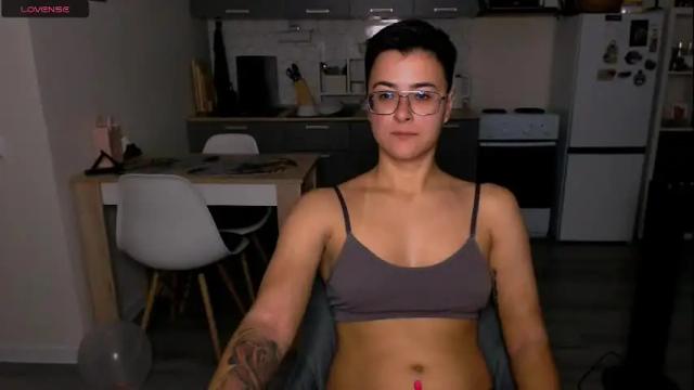 Image 11 of chloe_x_ Stream on Chaturbate on 3 months ago