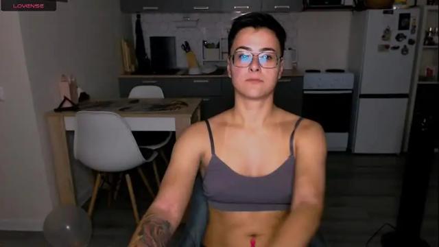 Image 12 of chloe_x_ Stream on Chaturbate on 3 months ago