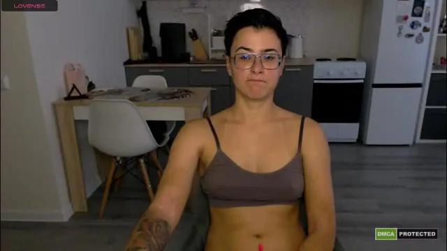 Image 4 of chloe_x_ Stream on Chaturbate on 2 months ago