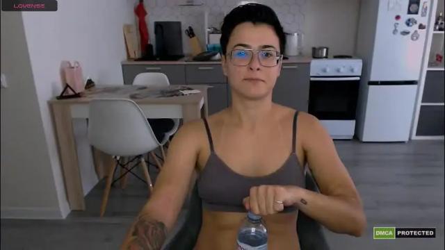 Image 2 of chloe_x_ Stream on Chaturbate on 2 months ago