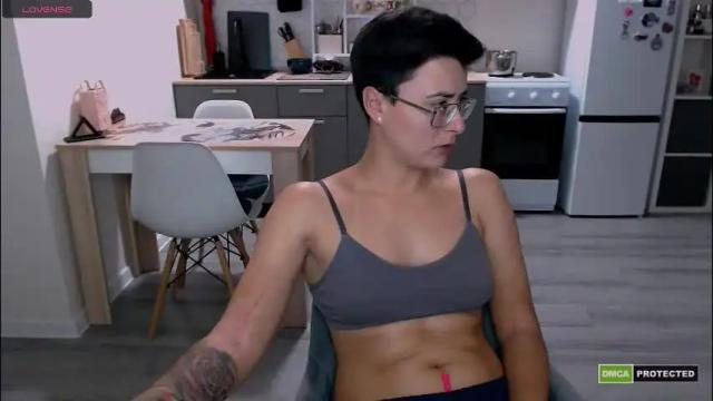 Image 10 of chloe_x_ Stream on Chaturbate on 2 months ago