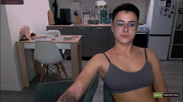 Image 4 of chloe_x_ Stream on Chaturbate on 1 month ago
