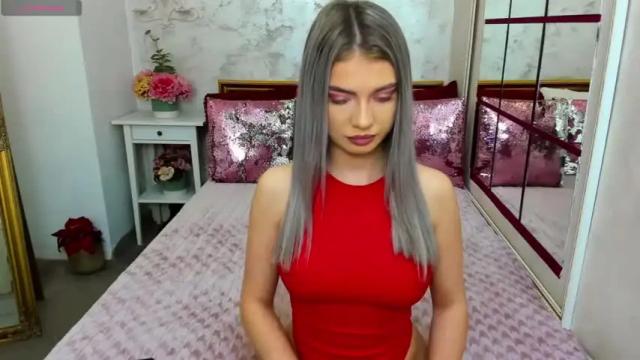 Image 3 of chloecheryy Stream on Chaturbate on 16 months ago