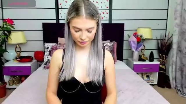 Thumbnail 1, chloecheryy's Stream at Chaturbate, 15 months ago