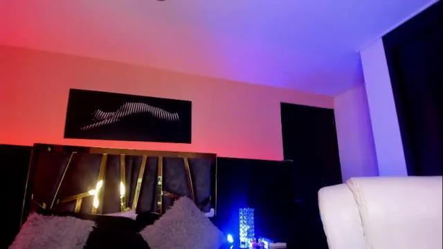 Image 2 of chloeconnor Stream on Chaturbate on 1 month ago