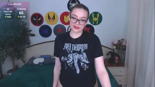 Image 7 of chloecristal Stream on Chaturbate on 2 months ago