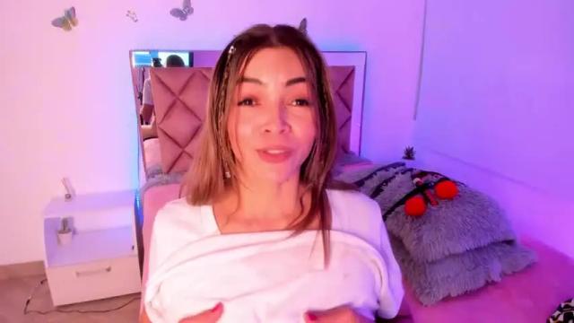 Thumbnail 2, chloee_anderson's Stream at Chaturbate, 23 months ago