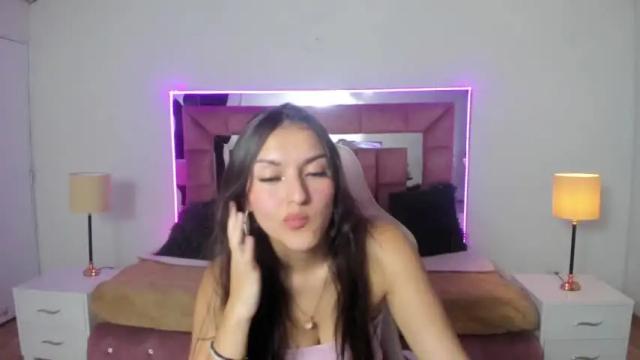 Thumbnail 3, chloee_fox's Stream at Chaturbate, 17 months ago