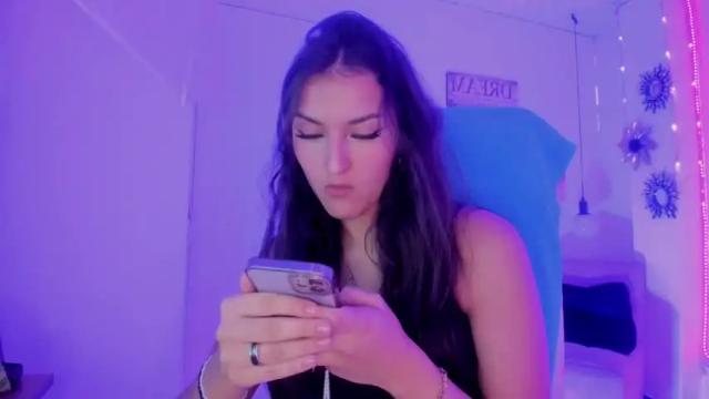 Image 10 of chloee_fox Stream on Chaturbate on 17 months ago