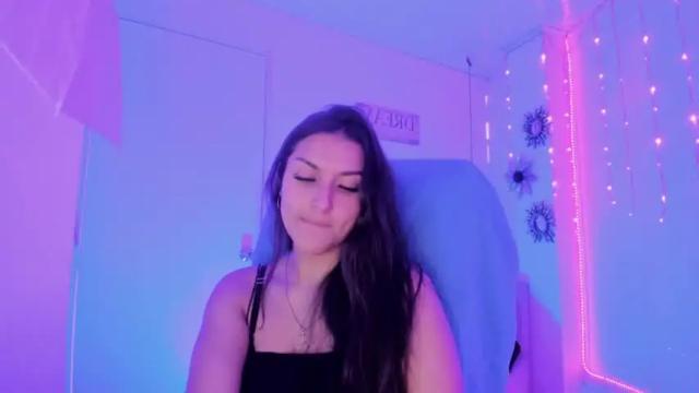 Thumbnail 1, chloee_fox's Stream at Chaturbate, 17 months ago