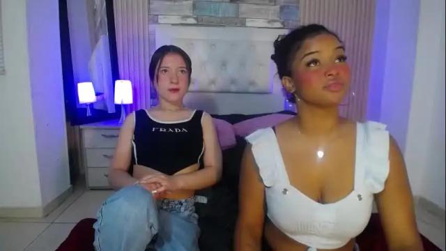 Image 2 of chloee_hs Stream on Chaturbate on 1 month ago