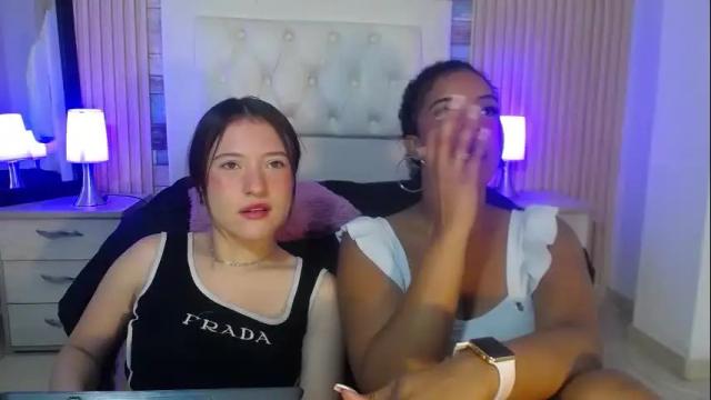 Image 7 of chloee_hs Stream on Chaturbate on 1 month ago