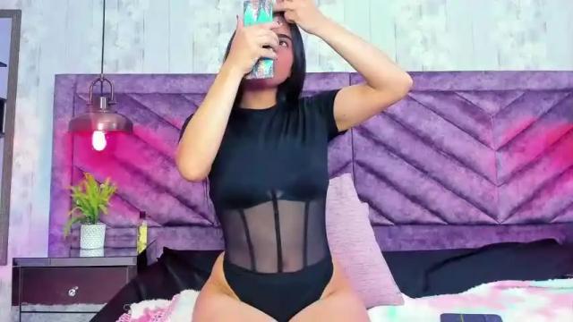 Image 7 of chloef__ Stream on Chaturbate on 13 months ago