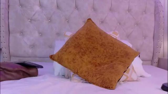 Image 10 of chloeferreira Stream on Chaturbate on 2 months ago