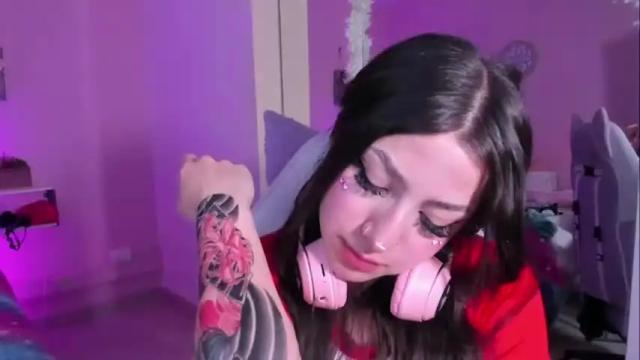 Image 4 of chloegardner_ Stream on Chaturbate on 13 months ago