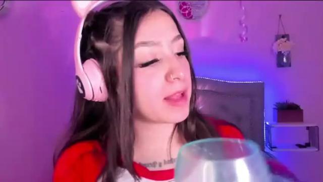 Image 6 of chloegardner_ Stream on Chaturbate on 13 months ago