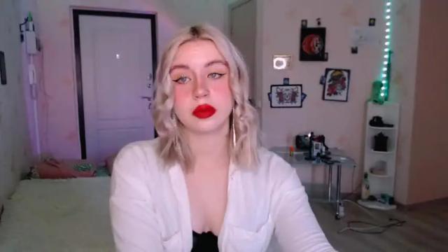 Thumbnail 2, chloejamez's Stream at Chaturbate, 19 months ago