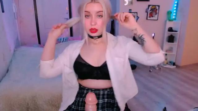Image 11 of chloejamez Stream on Chaturbate on 19 months ago