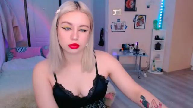 Image 10 of chloejamez Stream on Chaturbate on 19 months ago