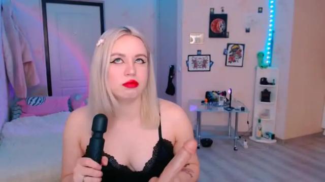 Image 11 of chloejamez Stream on Chaturbate on 19 months ago