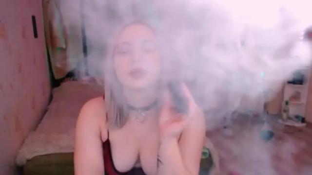 Image 7 of chloejamez Stream on Chaturbate on 19 months ago