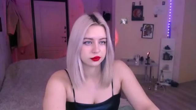 Thumbnail 1, chloejamez's Stream at Chaturbate, 18 months ago