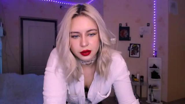 Thumbnail 3, chloejamez's Stream at Chaturbate, 18 months ago