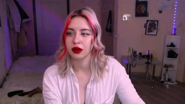 Image 6 of chloejamez Stream on Chaturbate on 18 months ago