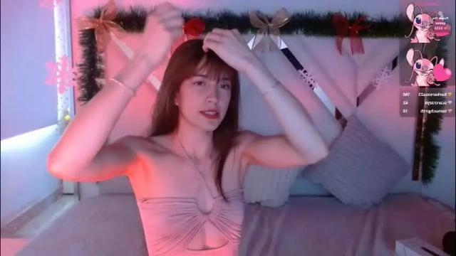 Image 12 of chloejohnsoon Stream on Chaturbate on 27 days ago