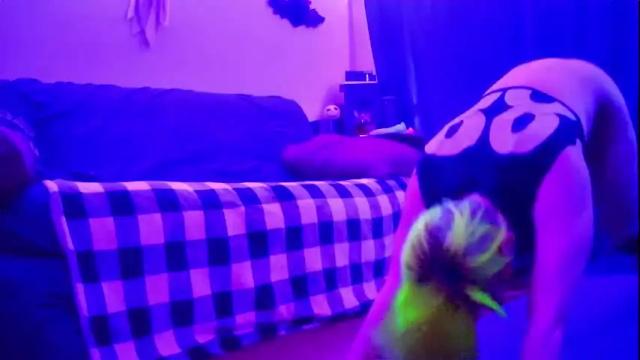 Image 12 of chloekissxo Stream on Chaturbate on 27 days ago