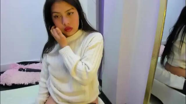Image 11 of chloemartini_ Stream on Chaturbate on 1 month ago