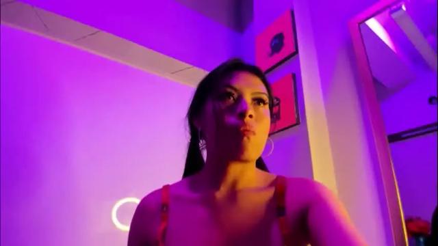 Image 8 of chloemartini_ Stream on Chaturbate on 1 month ago