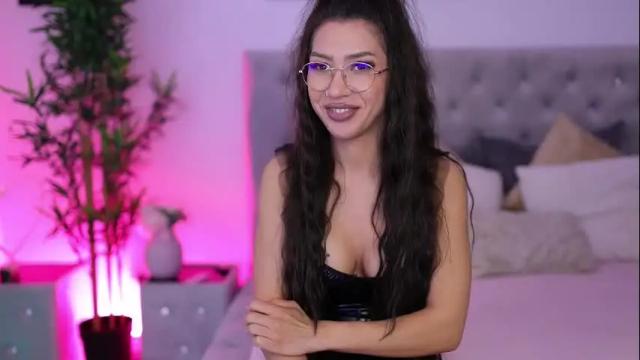Image 12 of chloemei Stream on Chaturbate on 27 days ago
