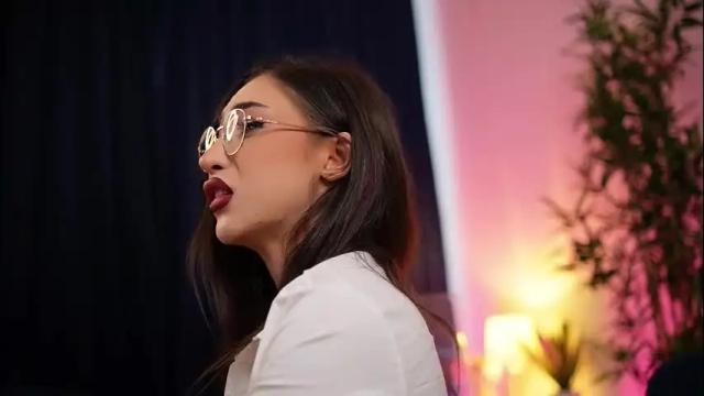 Image 6 of chloemei Stream on Chaturbate on 1 month ago
