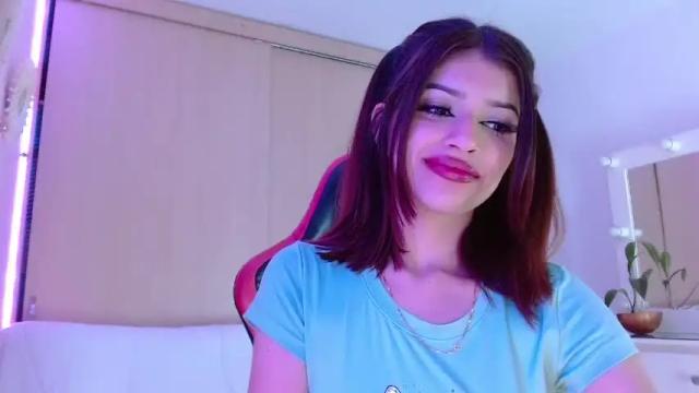 Image 12 of chloemiller52 Stream on Chaturbate on 16 months ago