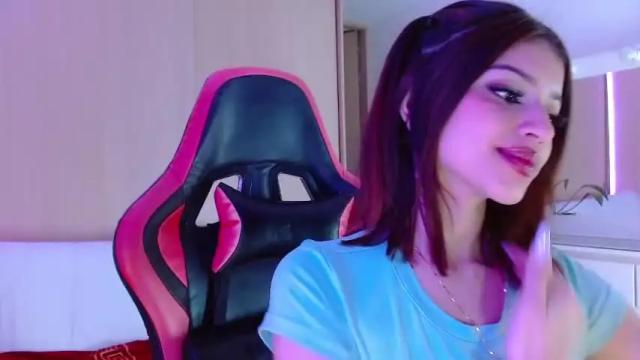 Image 4 of chloemiller52 Stream on Chaturbate on 16 months ago