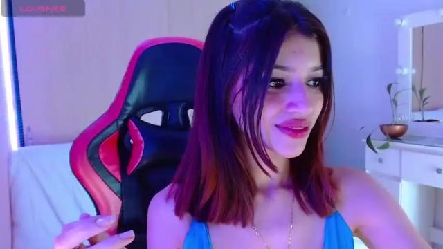 Image 2 of chloemiller52 Stream on Chaturbate on 15 months ago