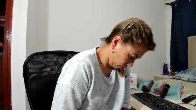 Image 12 of chloemiller__ Stream on Chaturbate on 1 month ago