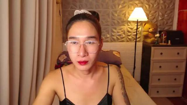 Image 6 of chloemorre_ Stream on Chaturbate on 15 months ago