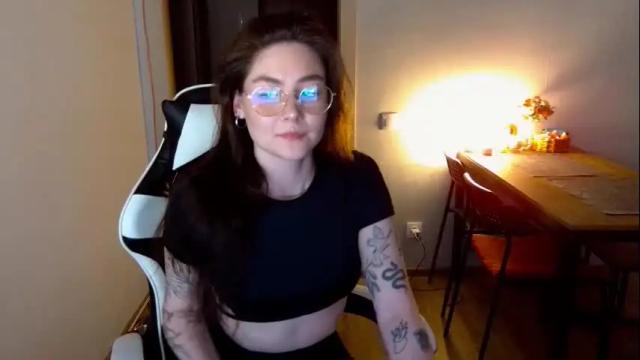 Thumbnail 1, chloepeace_'s Stream at Chaturbate, 21 months ago