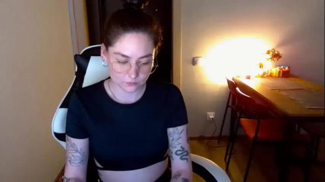 Thumbnail 2, chloepeace_'s Stream at Chaturbate, 21 months ago