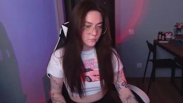 Image 2 of chloepeace_ Stream on Chaturbate on 21 months ago