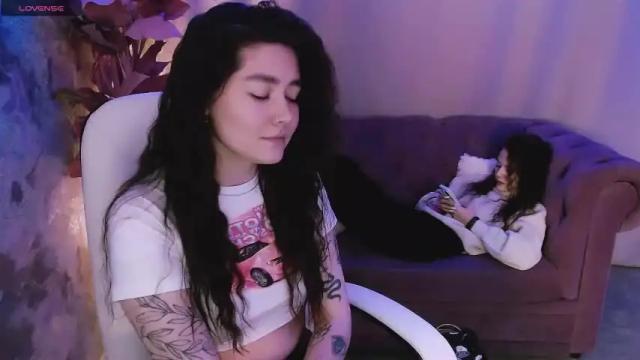Image 10 of chloepeace_ Stream on Chaturbate on 20 months ago