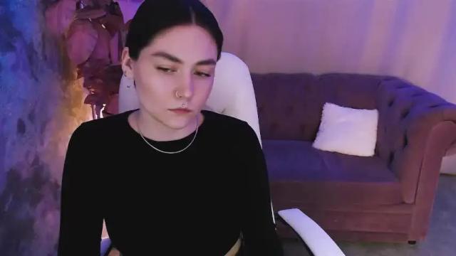 Image 4 of chloepeace_ Stream on Chaturbate on 20 months ago