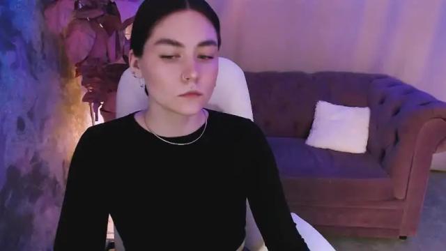 Image 8 of chloepeace_ Stream on Chaturbate on 20 months ago