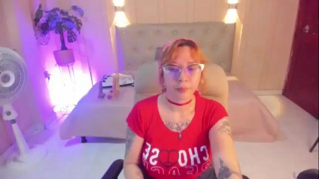 Image 6 of chloerossee Stream on Chaturbate on 4 days ago